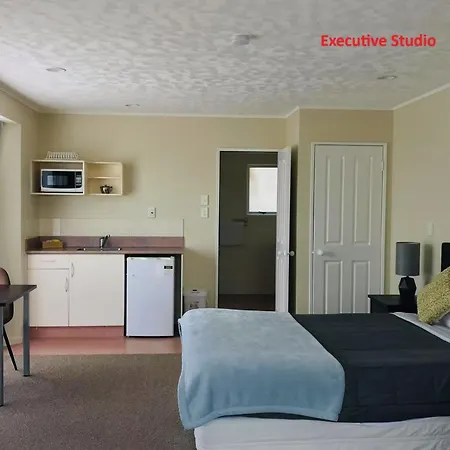 Malones Spa Motel