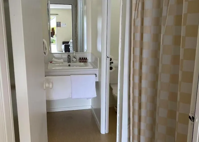 マローンズ スパ モーテル